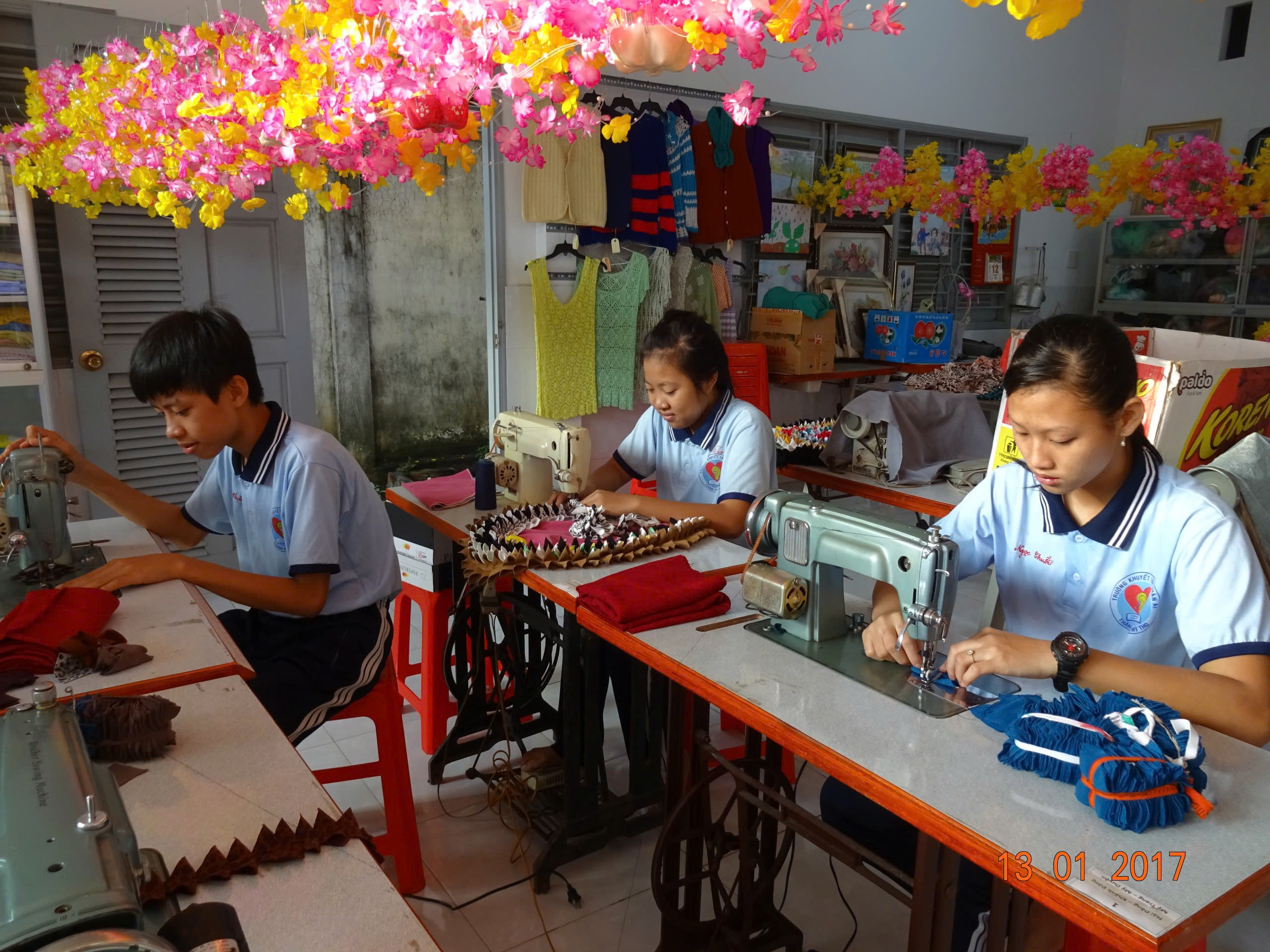 Cho em  “nghe”  tiếng yêu thương